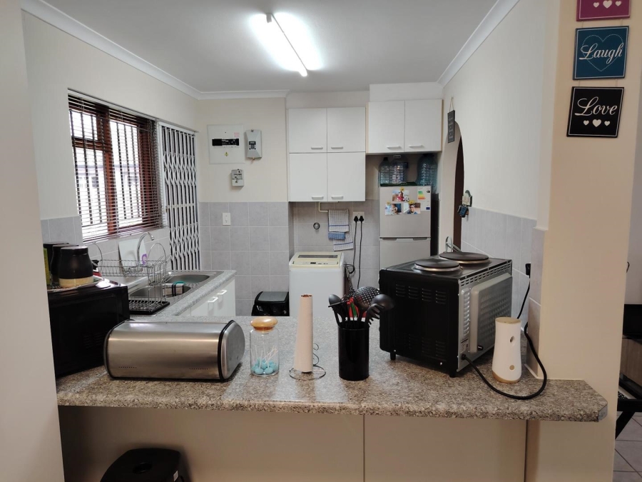 To Let 3 Bedroom Property for Rent in Windsor Park Western Cape